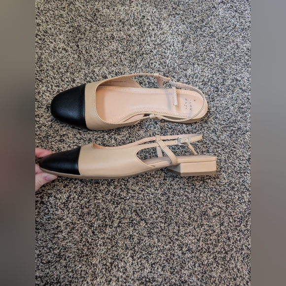 NEW WITHOUT TAGS: A New Day Black And Tan Open Heel Flats - Picture 2 of 5